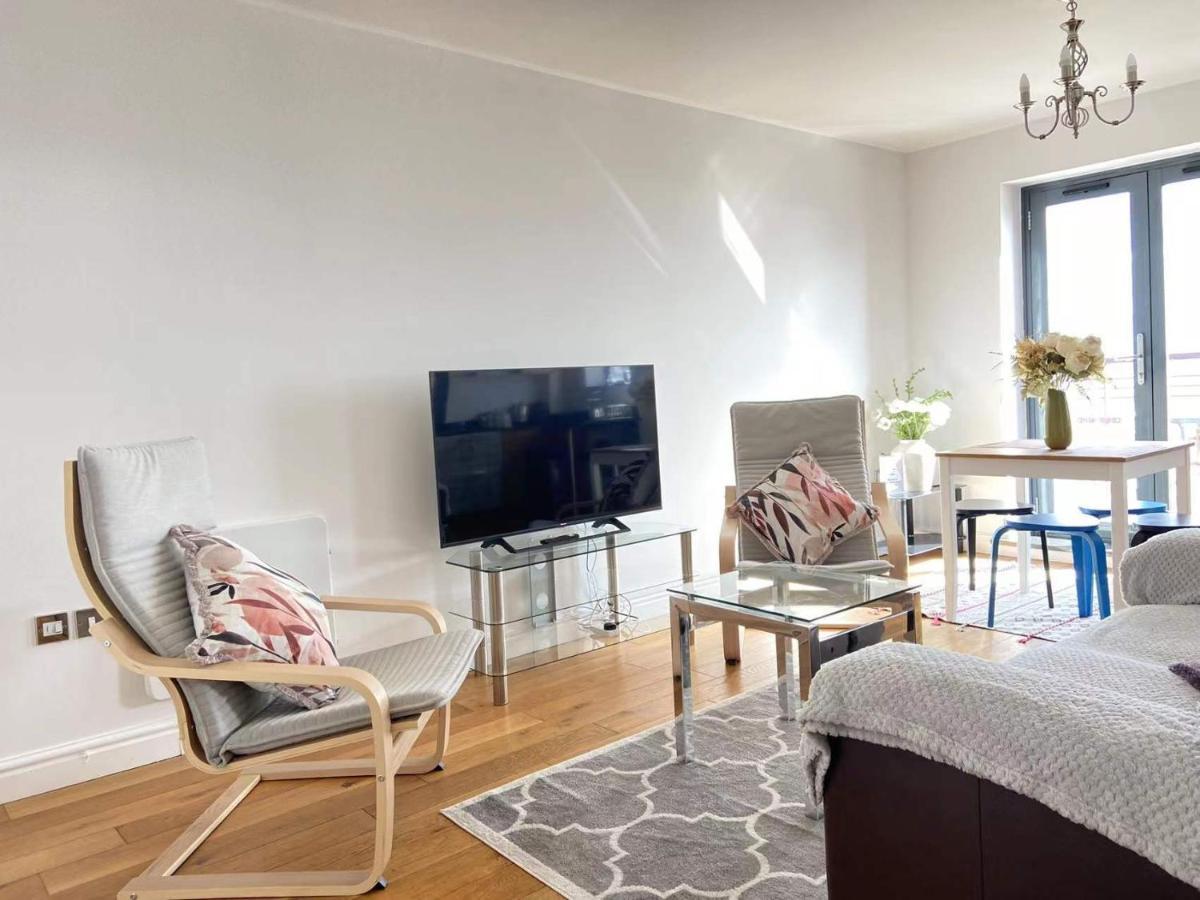 Beach Front Apt With Stunning Sea View Swansea Exterior foto